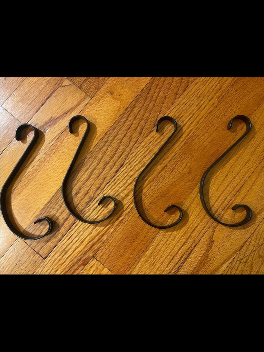 Set of four stocking holders